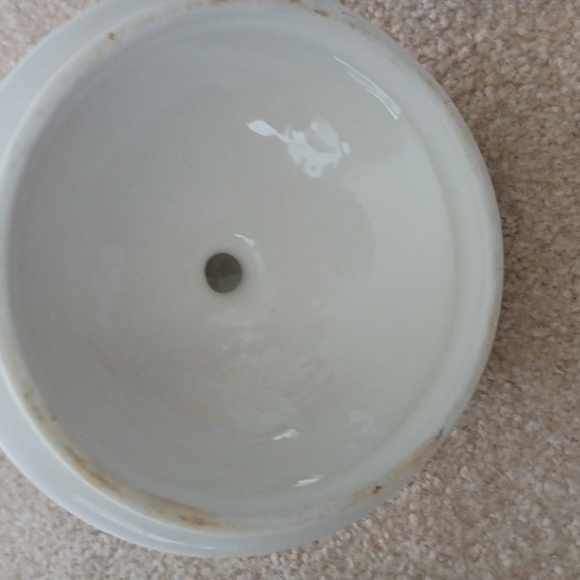 Thompson Elegant Ceramic Piece - Picture 6 of 7